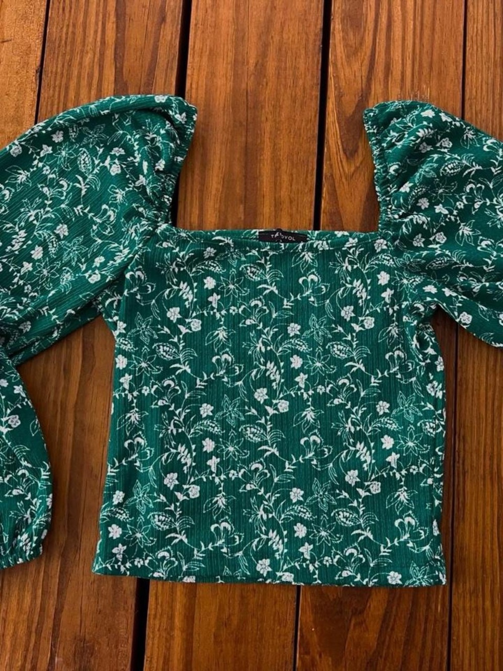 S Trendyol Emerald Green Floral Square-Neck Puff Sleeve Top